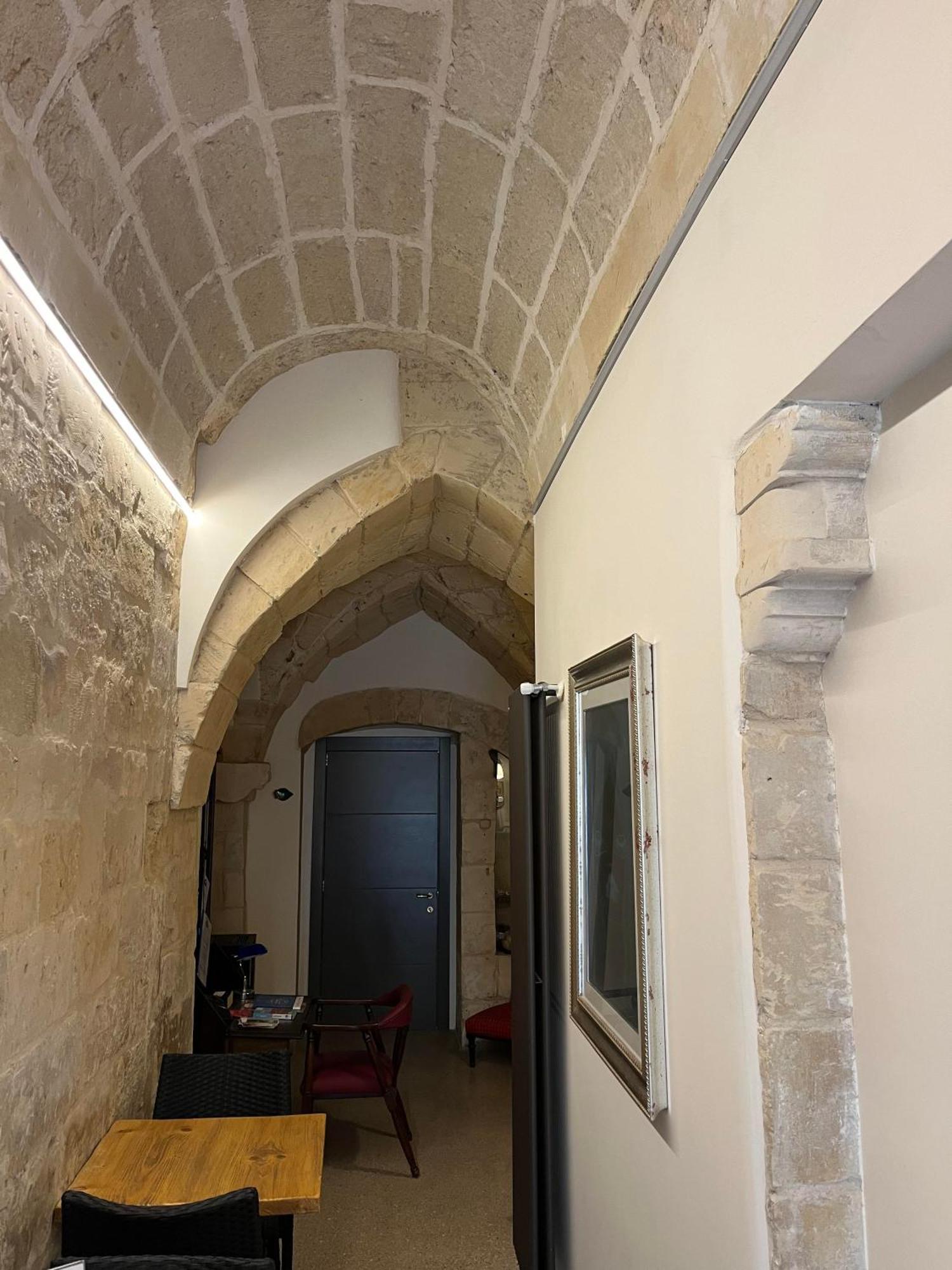 LA MONACA SALENTINA B&B con SAUNA Lecce Exterior foto