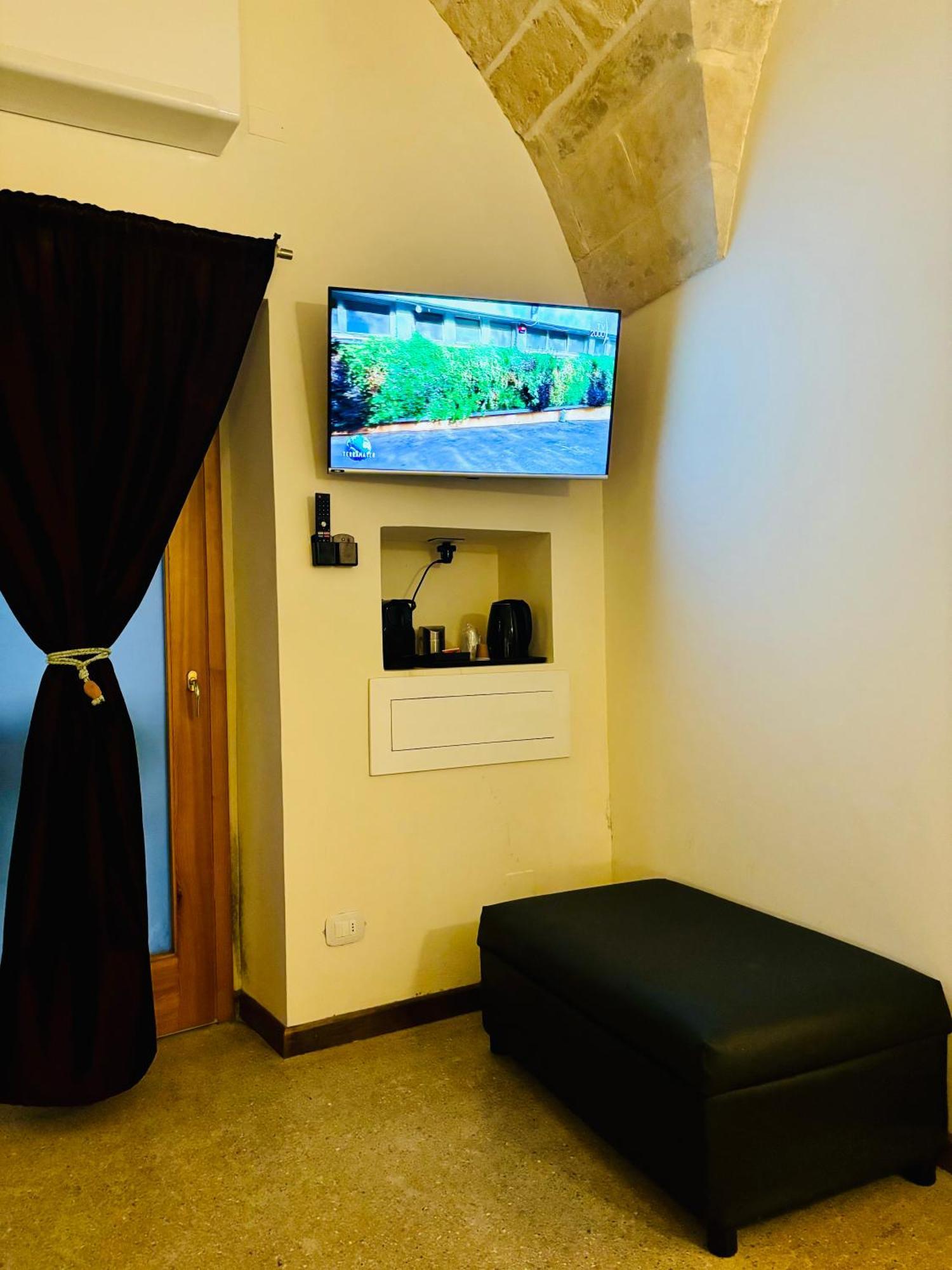 LA MONACA SALENTINA B&B con SAUNA Lecce Exterior foto